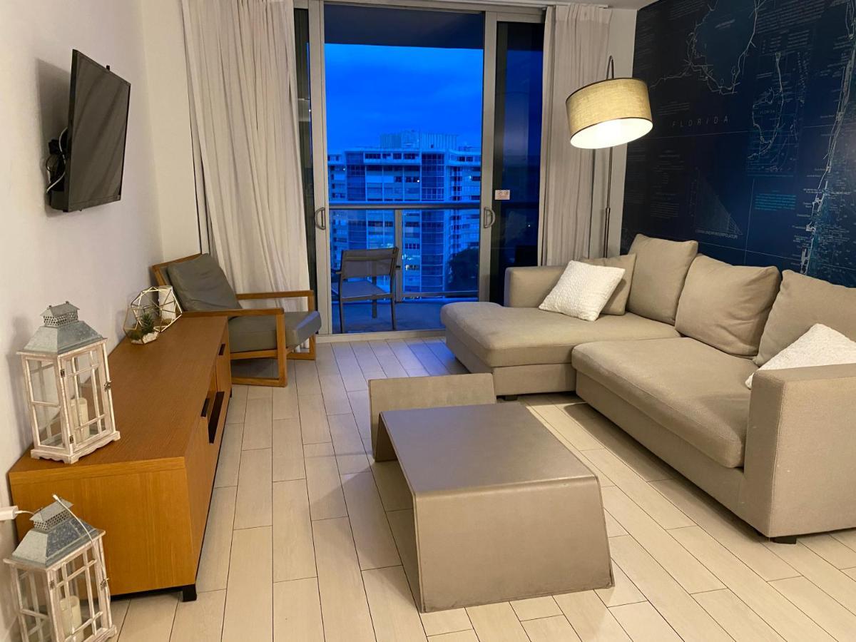 Stylish Miami Getaway, Ocean Views & Gourmet Kitchen -12a * Hallandale Beach